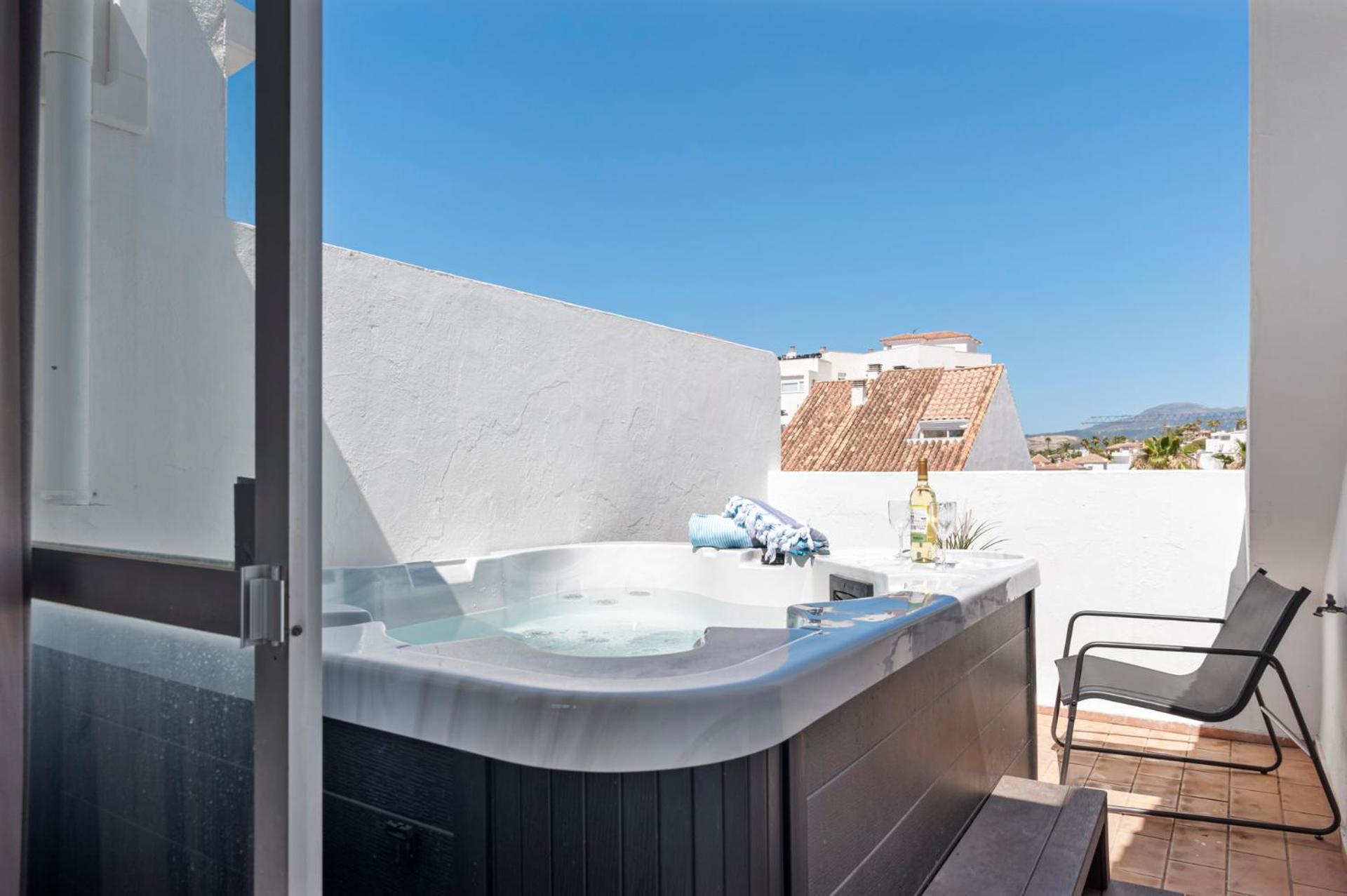 Lovely Penthouse Near Estepona Marina By Costarentals - Ref M15 Exterior photo
